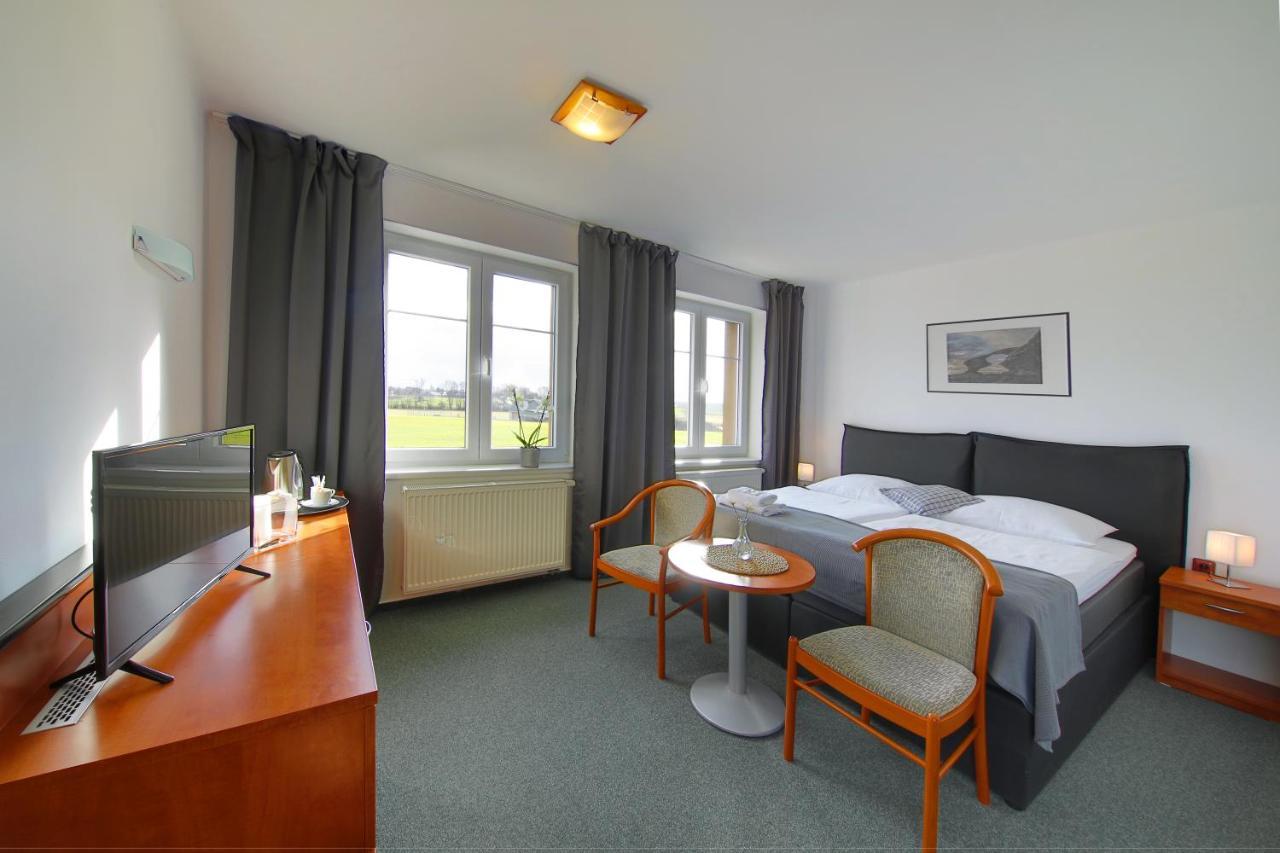 Hotel Brada Jicin Exterior photo